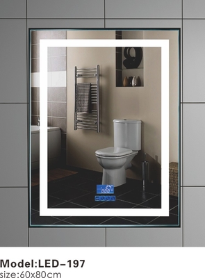 Miroir de salle de bains mené par contact passionné moderne avec la température verticale d'antibuée montrée