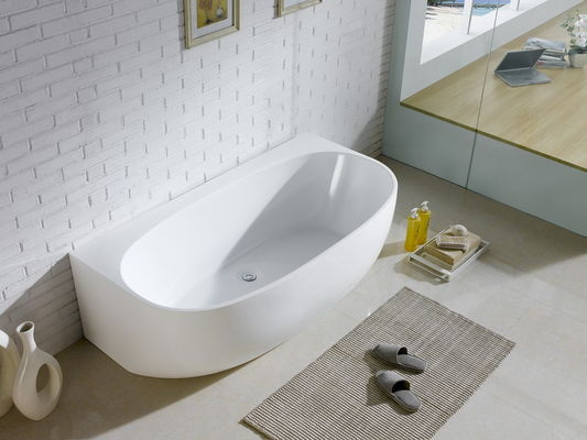 50 pouces baignoire debout libre de 53 pouces dans la petite salle de bains, petit baquet faisant le coin libre